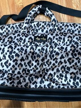 Itzy Ritzy Dream Weekender Bag